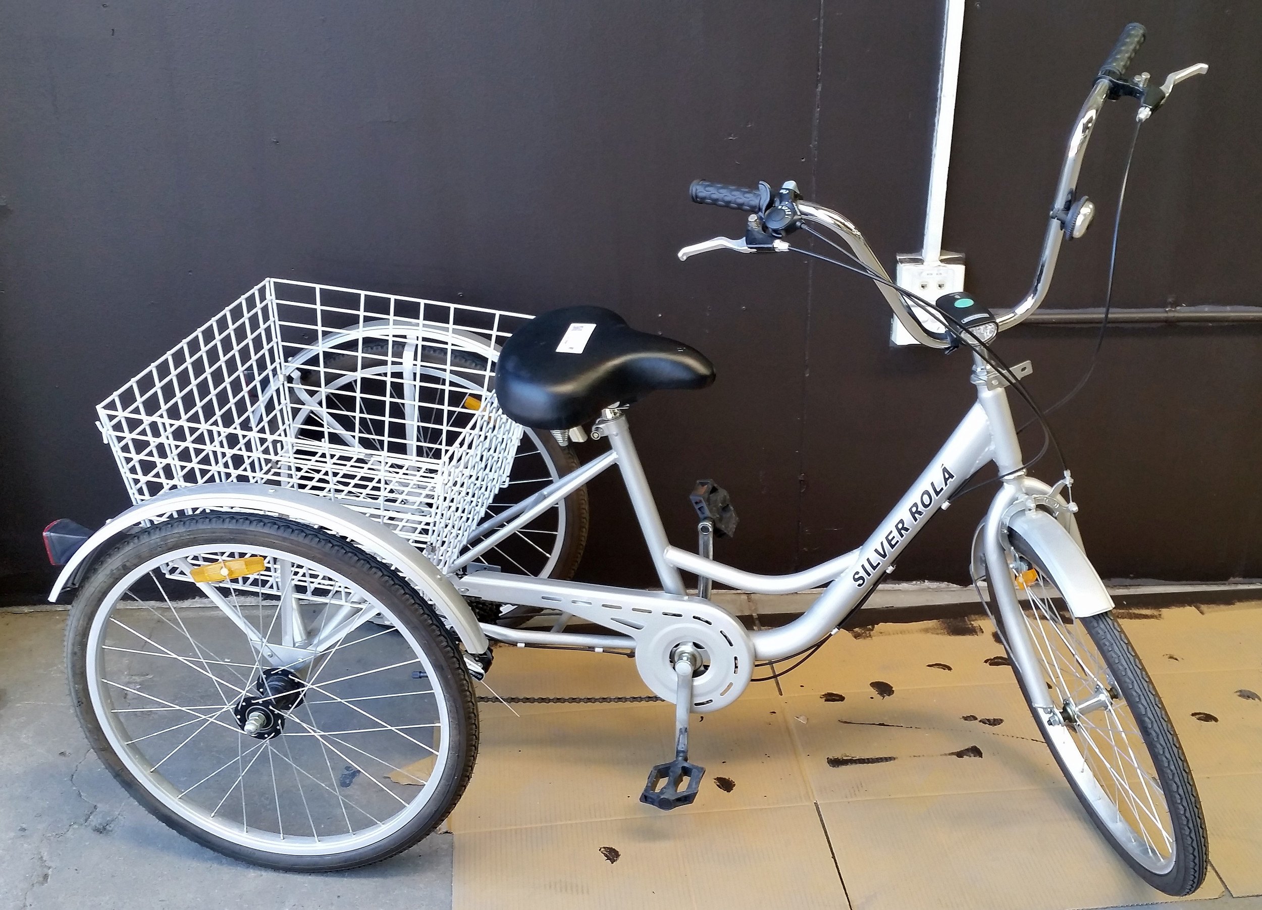 Silver Rolla 6 Speed Trike