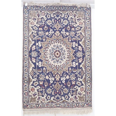 Persian Kashan Hand Knotted Wool Pile Rug