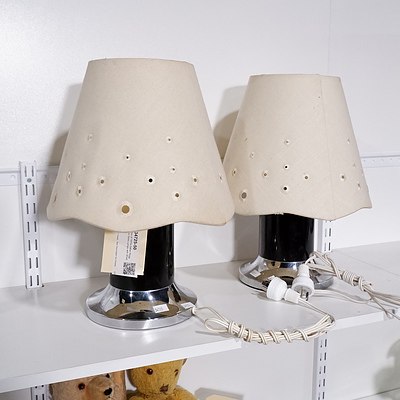 Pair of 1970s Italian Reggiani Table Lamps with Shades
