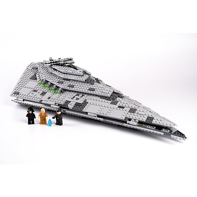 Star Wars Lego  First Order Star Destroyer (75190) with Figures