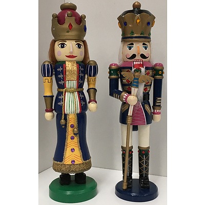 King and Queen Nutcracker - Wooden Christmas Decorations