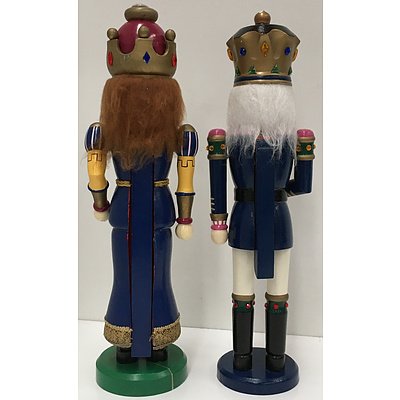 King and Queen Nutcracker - Wooden Christmas Decorations