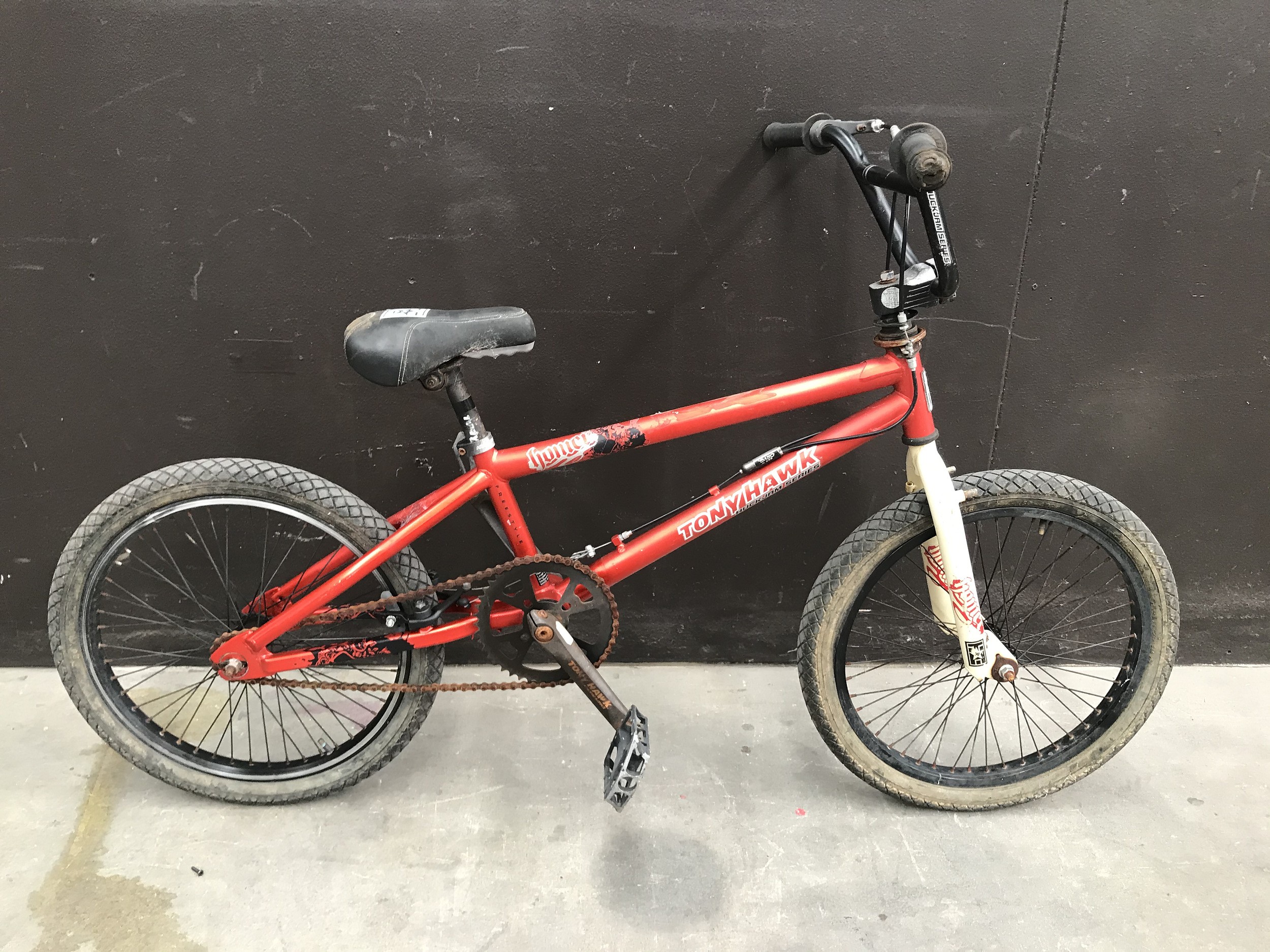 Tony hawk store homer bmx bike