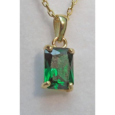 10ct Gold Synthetic Emerald Pendant