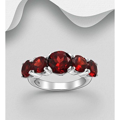 Sterling Silver Ring - Natural Facetted Garnets