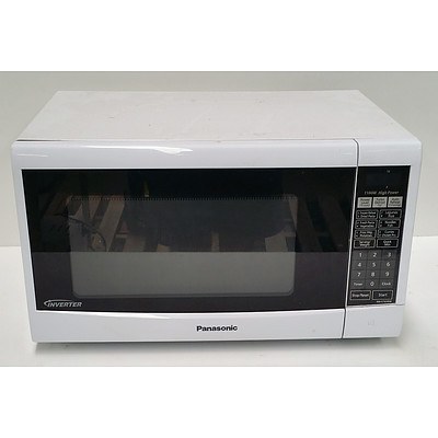 Panasonic 1100W Microwave