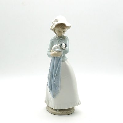 Spanish Nao by Lladro Figure of a Girl with Puppy