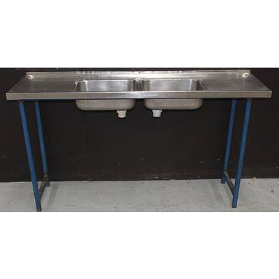 Dual Bowl Stainless Steel Sink With Metal Stand
