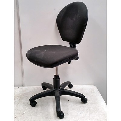 Black Fabric Wheeled Office Chair
