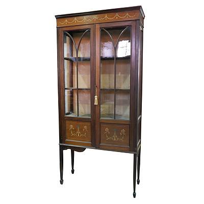 Edwardian Sheraton Revival String Inlaid Mahogany Bookcase with and Bow and Foliate Decoration
