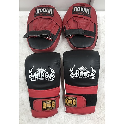 Top King Boxing Gloves with Bodan Pads