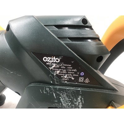 Ozito HTR-550 Hedge Trimmer
