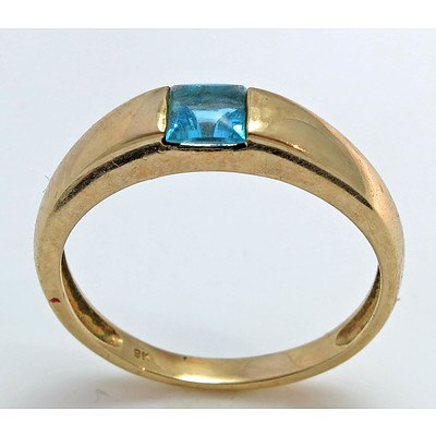 9ct Gold Sky Blue Topaz Ring