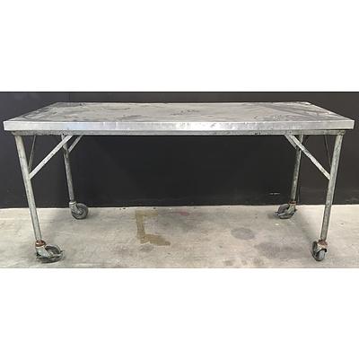 Stainless Steel Preparation Counter On Castors