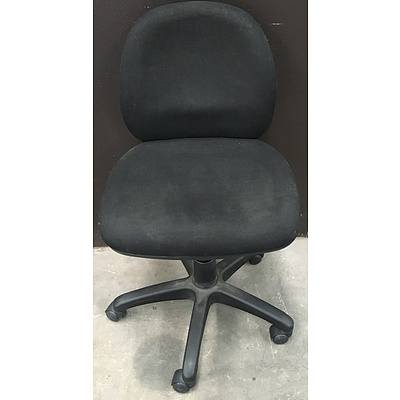 Office Desk Chairs - Lot Of Seven
