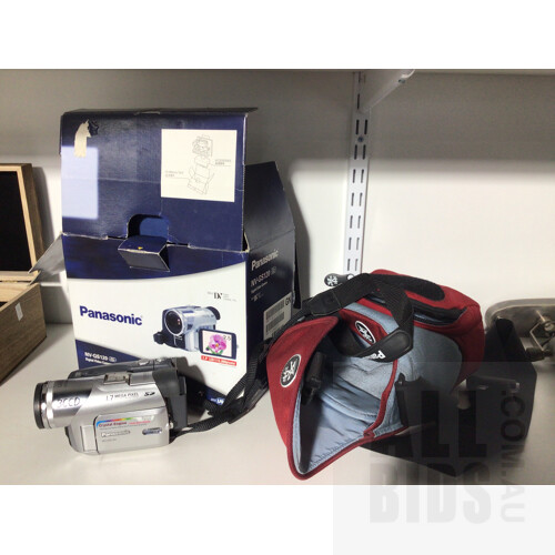 Panasonic NV GS120  1.7 Mega Pixel Digital Video Camera in Original Box,  Crumpler Carry Case
