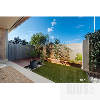 45/2 Peter Cullen Way, Wright ACT 2611