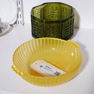 Art Deco Yellow Pressed Glass Bowl and a Green Glass Patterned Bowl (2)