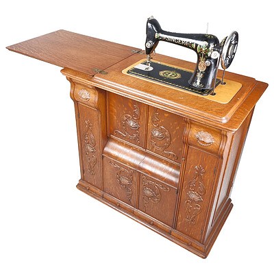 Vintage Singer Treadle Sewing Machine In Decorative Oak Cabinet