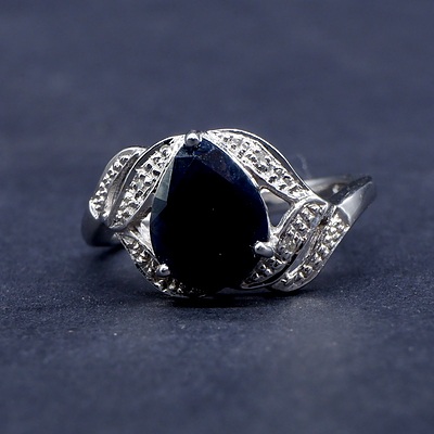 9ct White Gold Sapphire and Diamond Ring, 2.6g