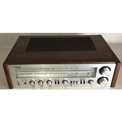 Vintage Technics SA-700 FM?AM Stereo Receiver, Pair of Pioneer SCS-13 Speakers on Apollo Stands and Pair of Pioneer CS-701 Speakers