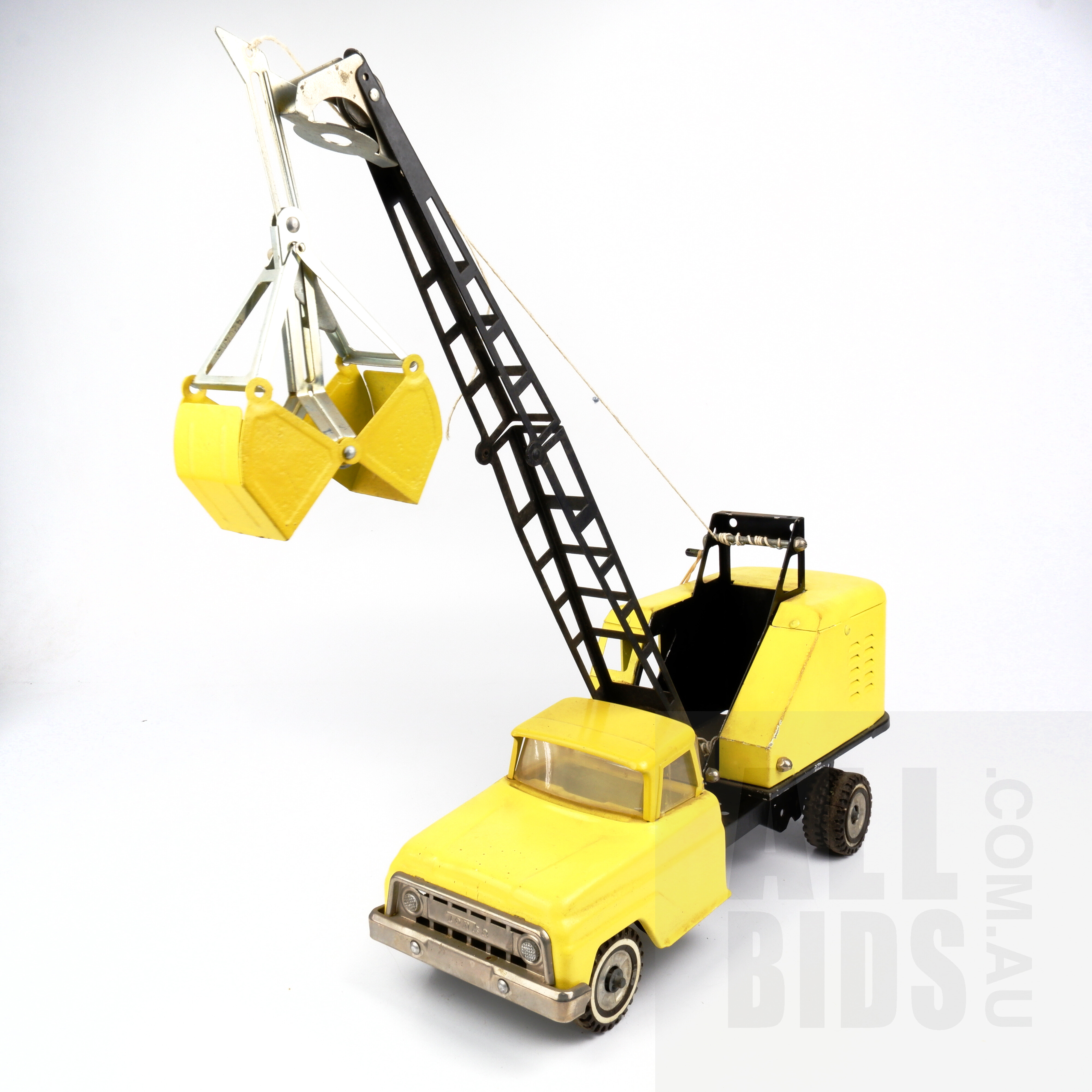 Tonka crane best sale truck vintage