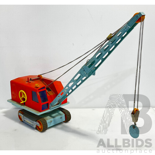 Vintage Toy Crane Battery and Winch Operated Made in Japan