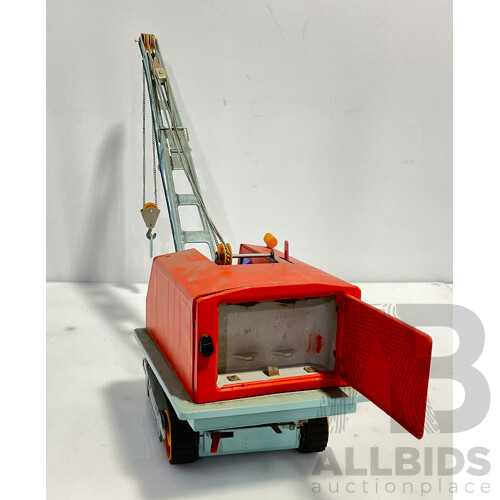 Vintage Toy Crane Battery and Winch Operated Made in Japan