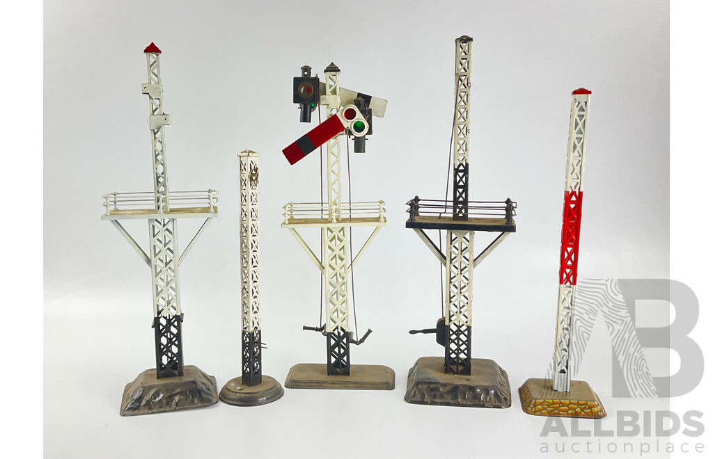 Vintage 'O' Scale Semaphore Mechanical Railway Signals