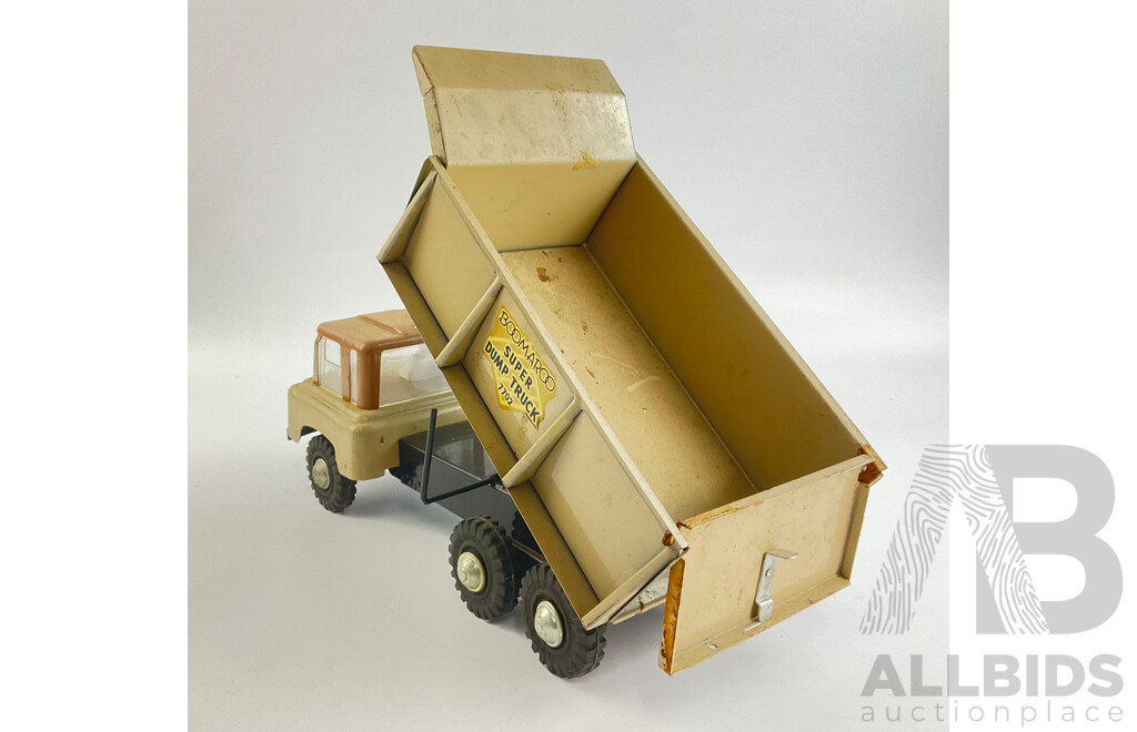 Vintage Pressed Steel Boomaroo Toy Super Dump Truck 7702 with Lever Operated Tipper