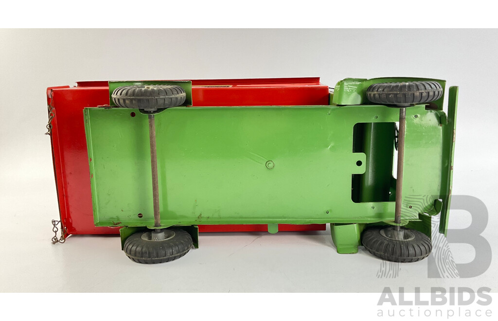 Vintage Tri-Ang Pressed Steel Toy Tipper Truck