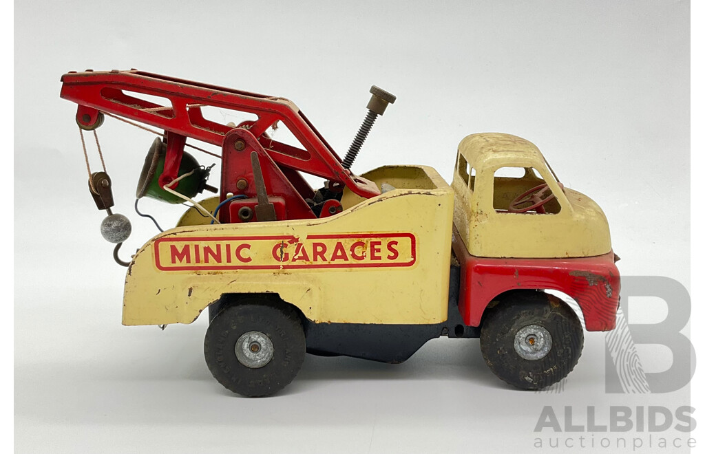 Vintage Tri-Ang/Minic Pressed Steel Tow Truck with Friction Motor and Spot Light