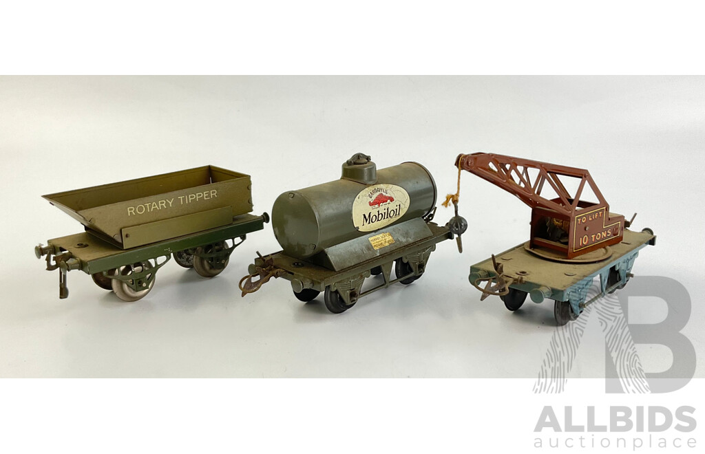 Vintage Hornby 'O' Gauge Rolling Stock Including Mobiloil, Ten Ton Crane and Rotary Tipper