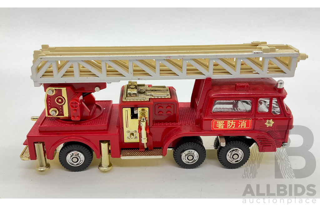 Vintage Yonezawa Toys Diecast Mitsubishi Fuso Fire Truck