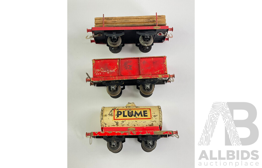 Vintage ‘O’ Gauge Robilt Mechanical Train Set Series 101 in Original Timber Box Made in Australia