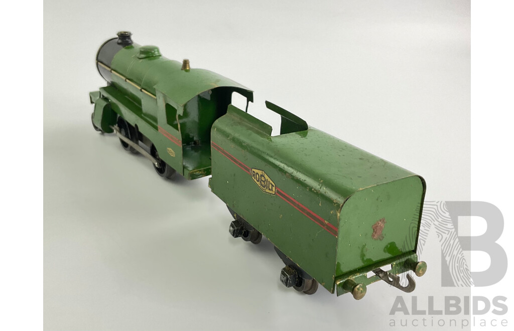 Vintage ‘O’ Gauge Robilt Mechanical Train Set Series 101 in Original Timber Box Made in Australia