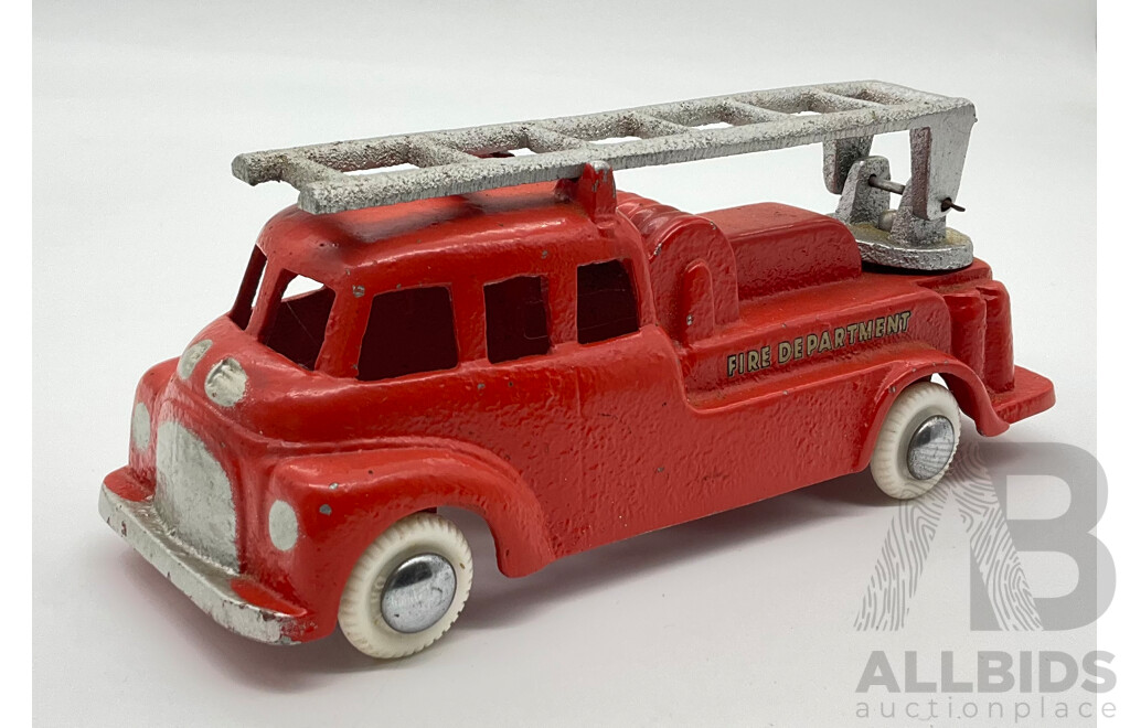 Vintage Fun Ho! Cast Alloy Fire Department Truck 518, Made in New Zealand