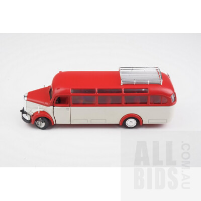 Vintage NZG Germany Diecast 1:42 Mercedes Benz Omnibus 0 3500 Baujahr 1949 Bus