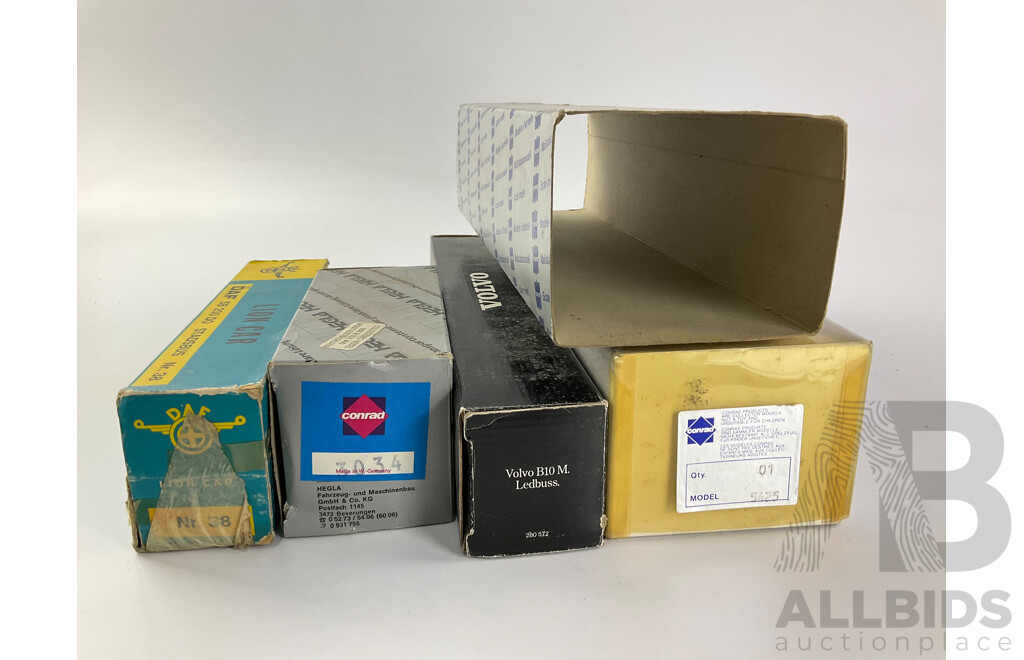 Collection of Model Vehicle Boxes Including Conrad, DAF and Volovo