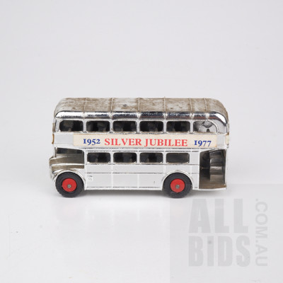 Vintage Cone Star England Diecast Small-Scale Double-Decker Bus and Vintage Thomas Tilling Diecast Small-Scale Double-Decker Bus (2)