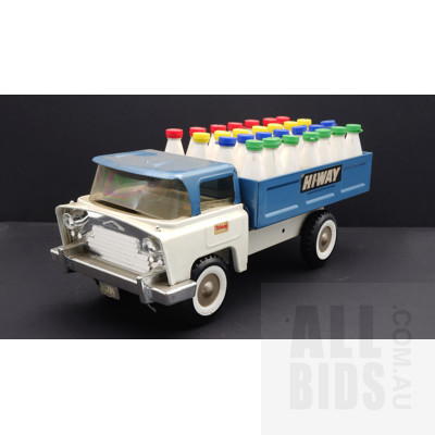 Vintage Tin Tri-ang Milk Truck With Bottles - Made In England