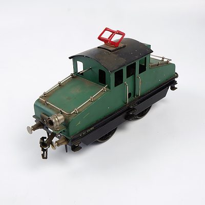 Vintage V 65 13021 Iron and Tin Motorised G Scale Model Locomotive