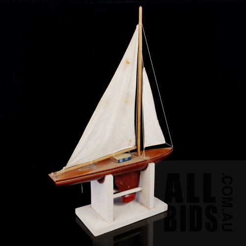 Vintage Hand Crafted Solid Wood Brown Pond Yacht with Stand
