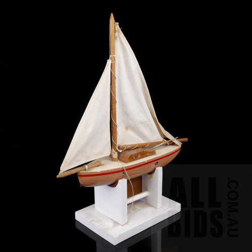 Vintage Hand Crafted Solid Wood Cream Pond Yacht with Stand