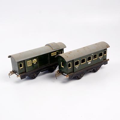 Two Vintage German O Scale Model Carriages, Passenger Car and Freight Car (2)