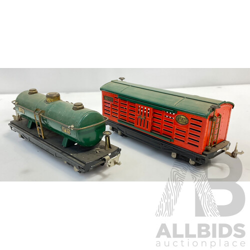 Vintage Lionel Lines Tanker Wagon and Cattle Car With Functional Doors