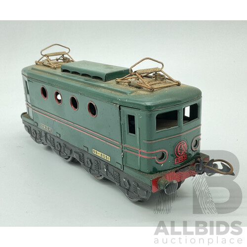 Vintage ‘O’ Gauge Three Rail French Locomotive S.N.C.F BB-8051