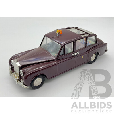 Vintage Triang Models 1:42 Scale Rolls Royce Royal with Lighting, Made in U.K