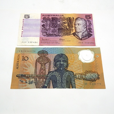 1988 Australian $10 Note, AB18942775 and Australian Johnston / Fraser $5 Note, PSS 532484