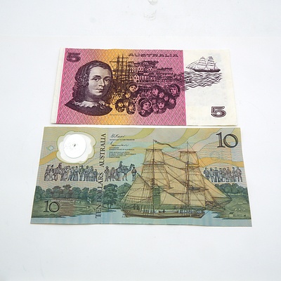 1988 Australian $10 Note, AB18942775 and Australian Johnston / Fraser $5 Note, PSS 532484